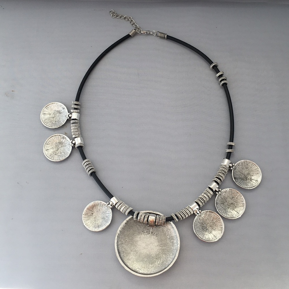 New! Tibetan Coin Statement Necklace - Picture 5 of 7